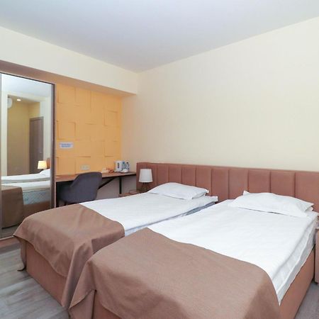Mandarin Hotel Jerevan Eksteriør billede