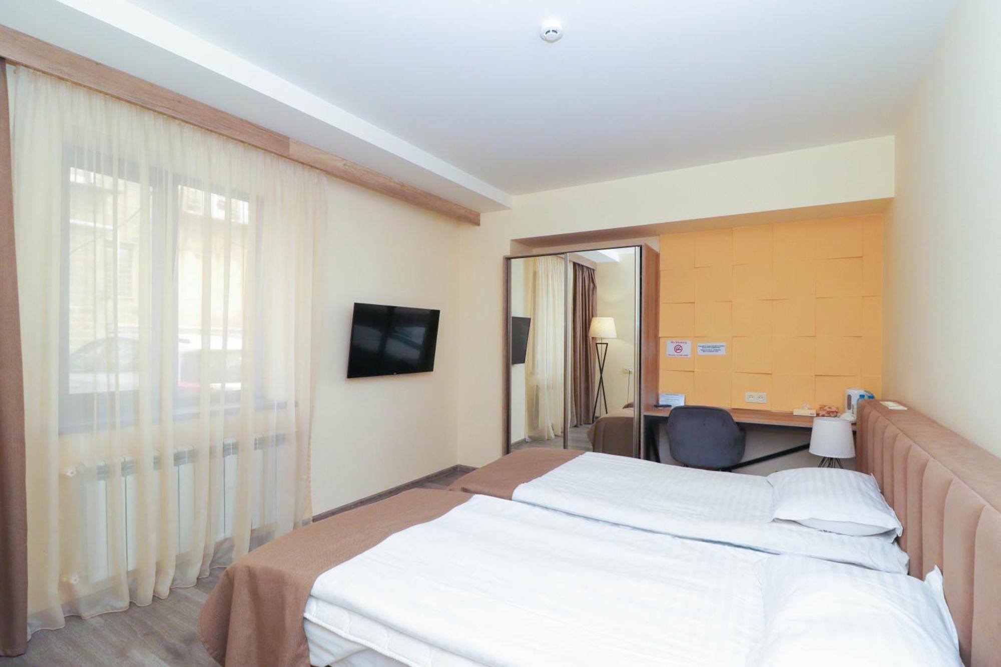 Mandarin Hotel Jerevan Eksteriør billede